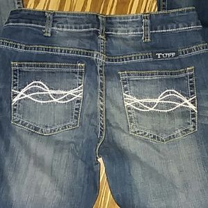 Cowgirl Tuff never worn boot cut jeans as 29